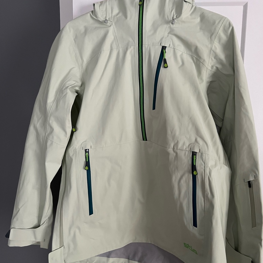 Stio women’s ski/snowboard anorak jacket size medium, NWT color sprout